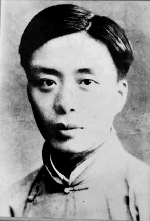 艾青：用文字筑造精神防线