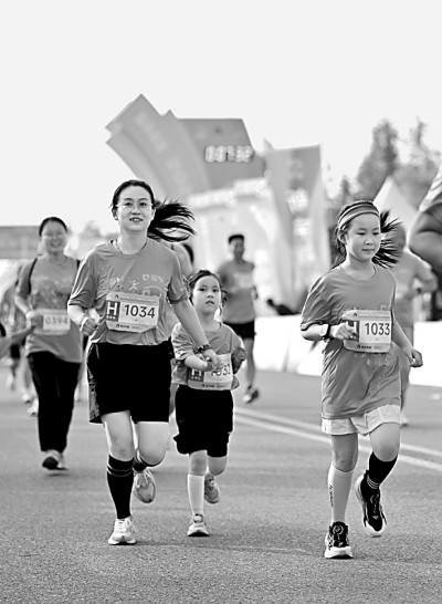 从竞技到生活——马拉松热现象观察