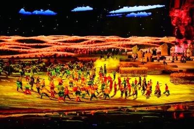 “人工天河”水长流 红色基因代代传