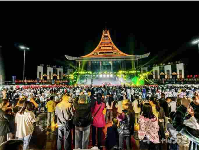 回望丰收路 启航新征程 2025丰收中国万里行收官活动成功举