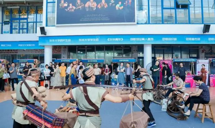 打造非遗盛宴！琼剧《黄道婆》在东华精彩上演