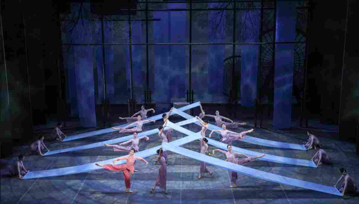 礼赞青春信仰，再绽经典芬芳——《百合花》亮相全国舞蹈展演