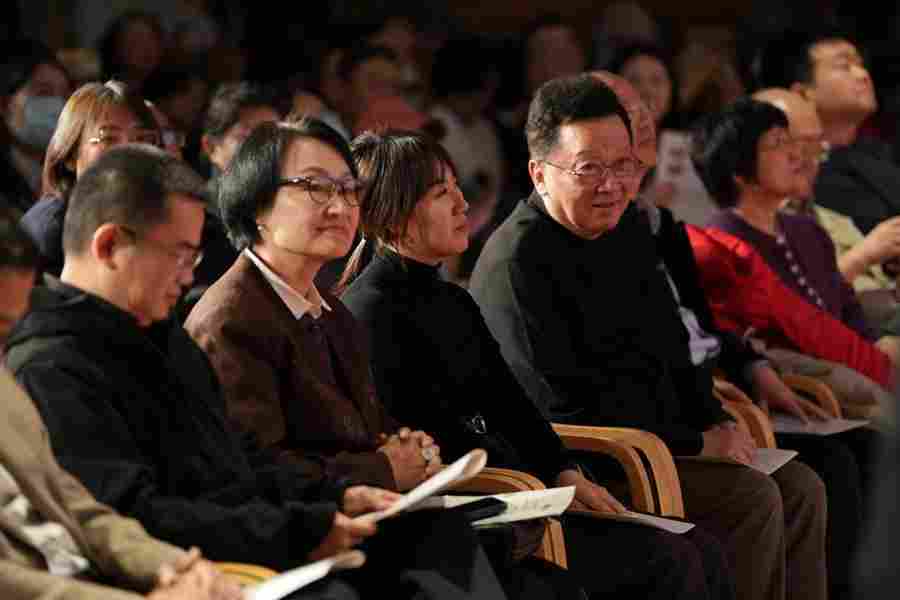 荡涤在三江流域的渔猎歌声 赫哲族民歌讲唱会在国家大剧院上演