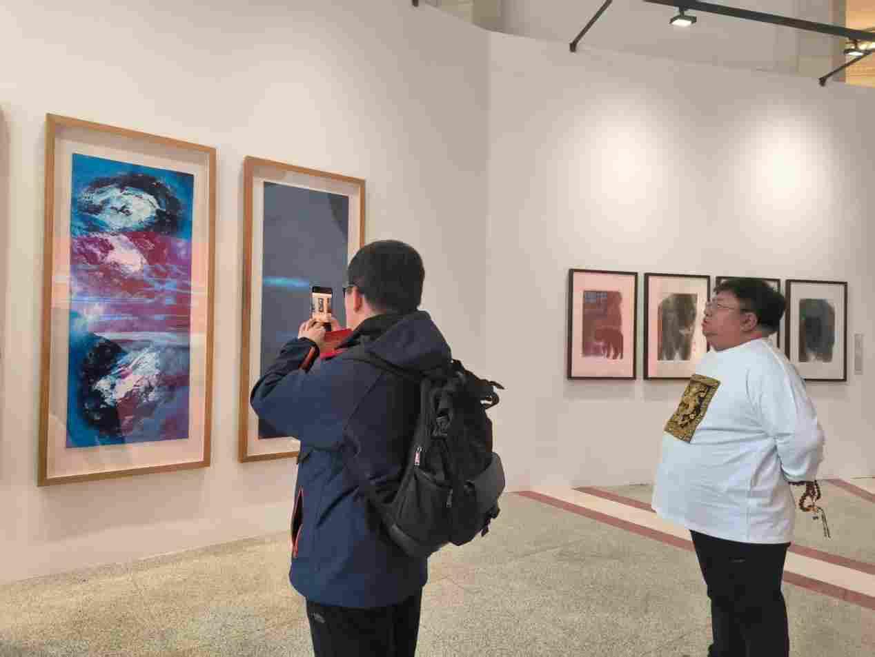 徐冬冬作品亮相第十届北京国际美术双年展 以东方哲思诠释“共生”主题