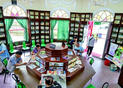 那扇门，那座城——写在澳门历史城区申遗成功二十周年之际