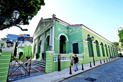 那扇门，那座城——写在澳门历史城区申遗成功二十周年之际