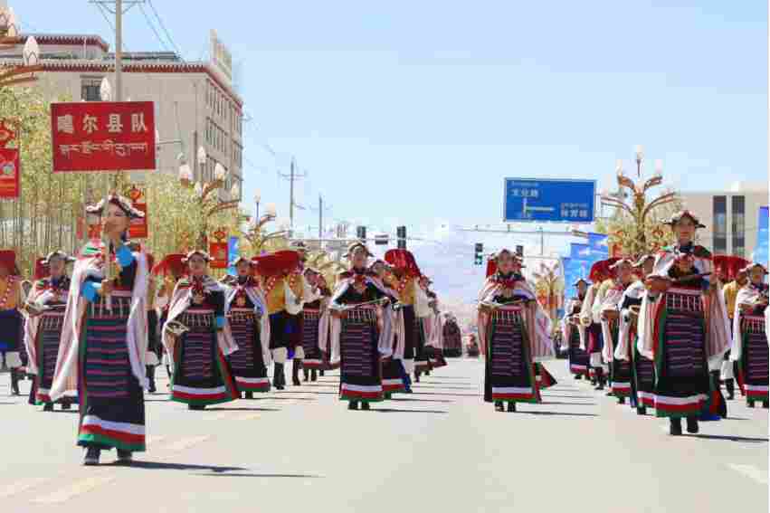 象雄文化旅游节舞动雪域团结赞歌（石榴花开 籽籽同心）