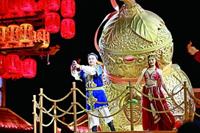 【砥砺奋进七十载 天山南北谱华章】在新疆，一路风景一路歌