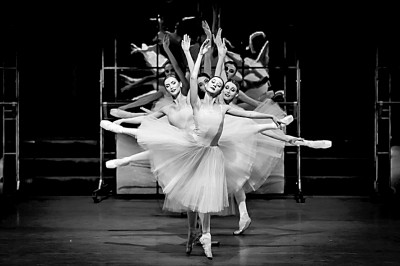 莫里斯·拉威尔：继承传统音乐 出新经典作品