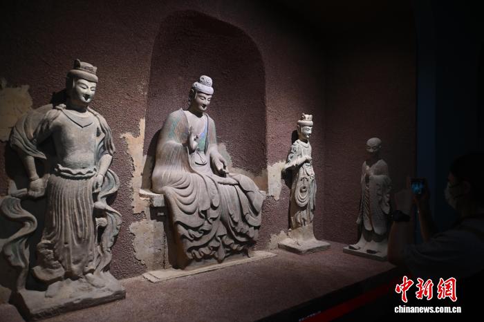 （文化中国行）“东方微笑”麦积山石窟：跨越千年，再续传奇