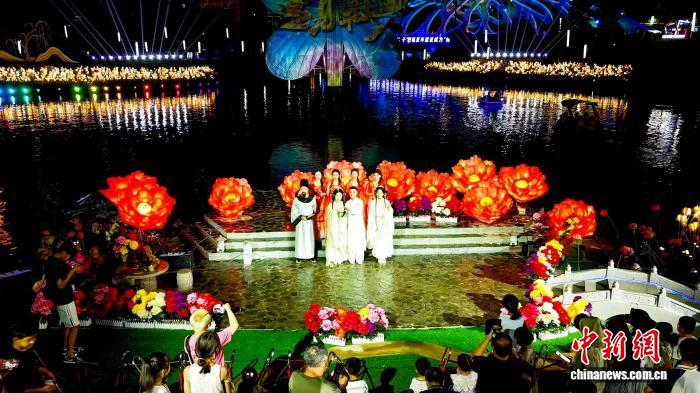 临夏有约：实景演艺“链”文化 客入景中更醉情