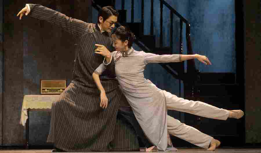 冲击800场！《只此青绿》《电波》凭什么一路长红