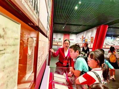 承载血与火的记忆 展现中流砥柱作用