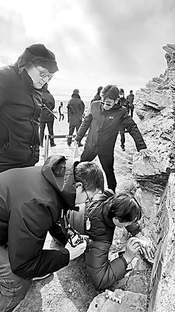 新见秦刻石的实地踏查