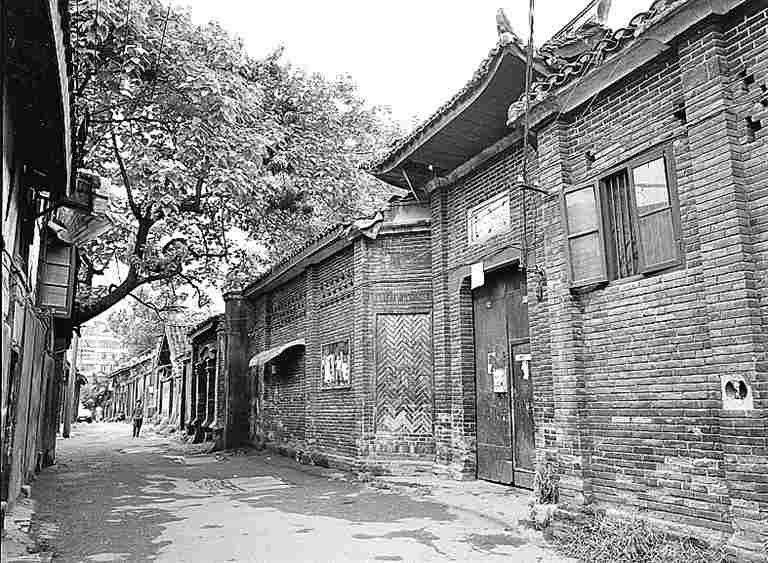 四川成都宽窄巷子：新街旧巷里，此处最成都