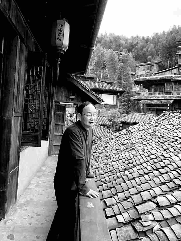 傅修延：讲故事的学人