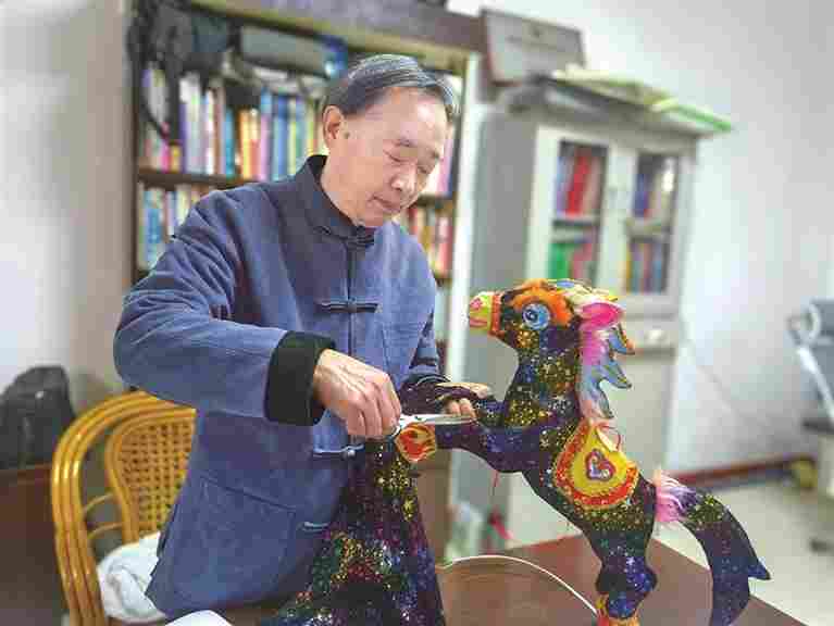 巧手寄情 辞旧迎新