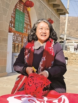 巧手寄情 辞旧迎新