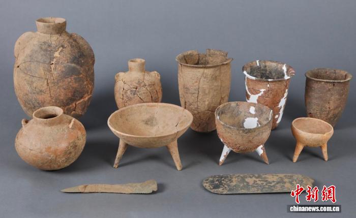 裴李岗遗址入选2025年中国考古新成果 发现水稻原料酿酒证据