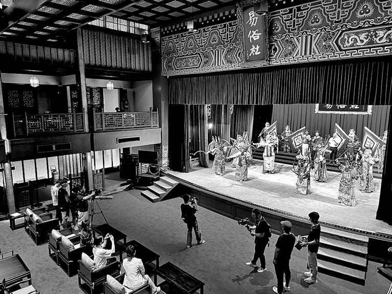 西安易俗社剧场：“古调独弹”发“新声”