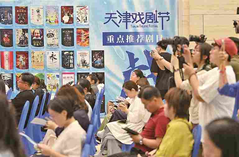 当“约戏”成为新社交方式——年轻人为何爱上剧场