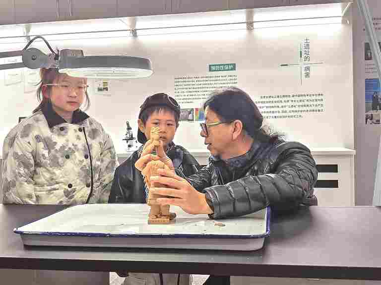 秦始皇帝陵博物院：把文保实验室“搬”进展厅