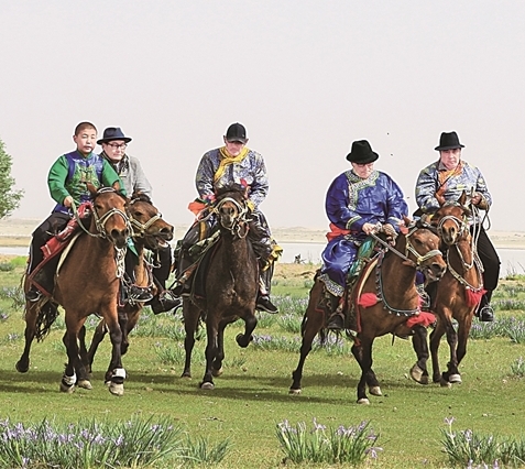 内蒙古乌审旗：草原蹄鼓踏流韵
