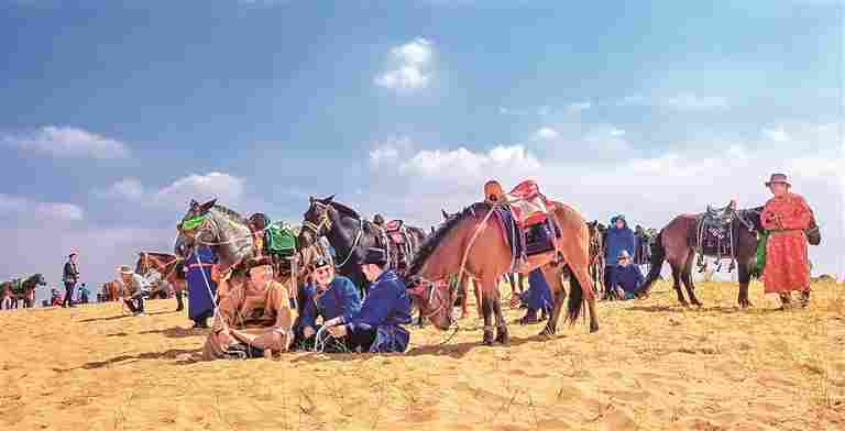 内蒙古乌审旗：草原蹄鼓踏流韵