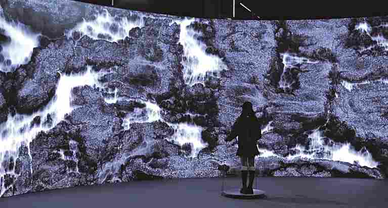 以艺科融合探索“人智共生”——探析数智时代中国数字艺术发展路径