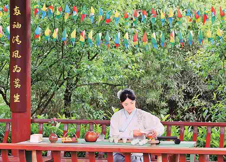 “新中式”，正融入青年的日常生活