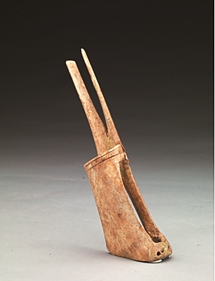 【晒晒咱的镇馆之宝51】叉形骨器：中华文明早期精神世界的重要