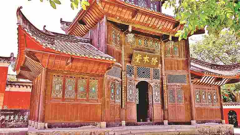 光明文化周末：务本堂前